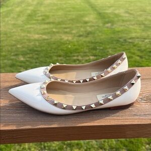 Valentino Garavani Rockstud Pointed Toe Ballerina Flats Ivory Size 38